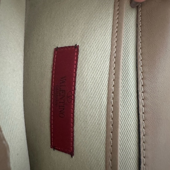 Valentino Garavani VA VA Voom Clutch Leather Rock Stud with chain Authentic - Picture 7 of 10